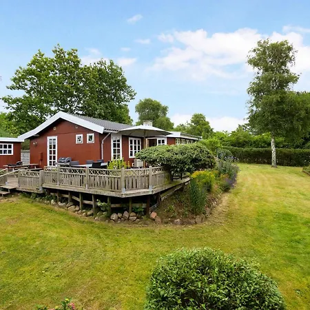 Charming 450 Meters From The Sea Holiday home