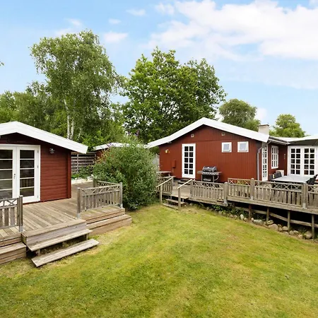 Charming 450 Meters From The Sea