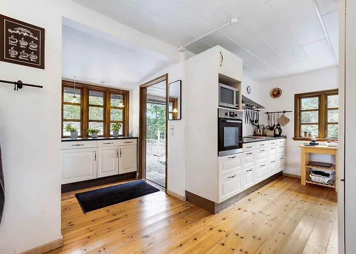 Ferienhaus Charming 450 Meters From The Sea *